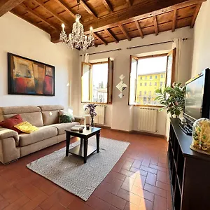 Luxurious View On Santa Croce , Florence Italy