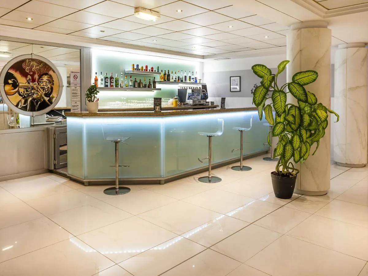 Hotel Nice Riviera Франция