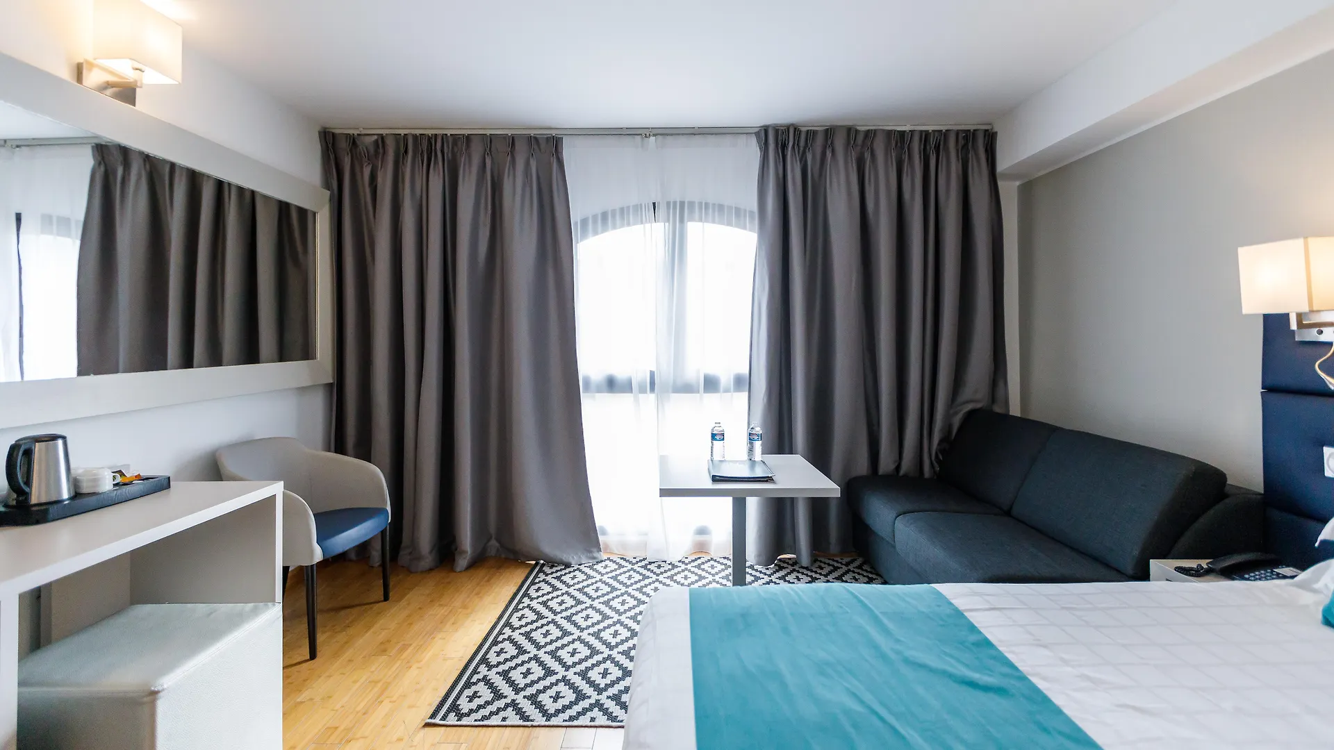 Hotel Nice Riviera 4*,  Франция
