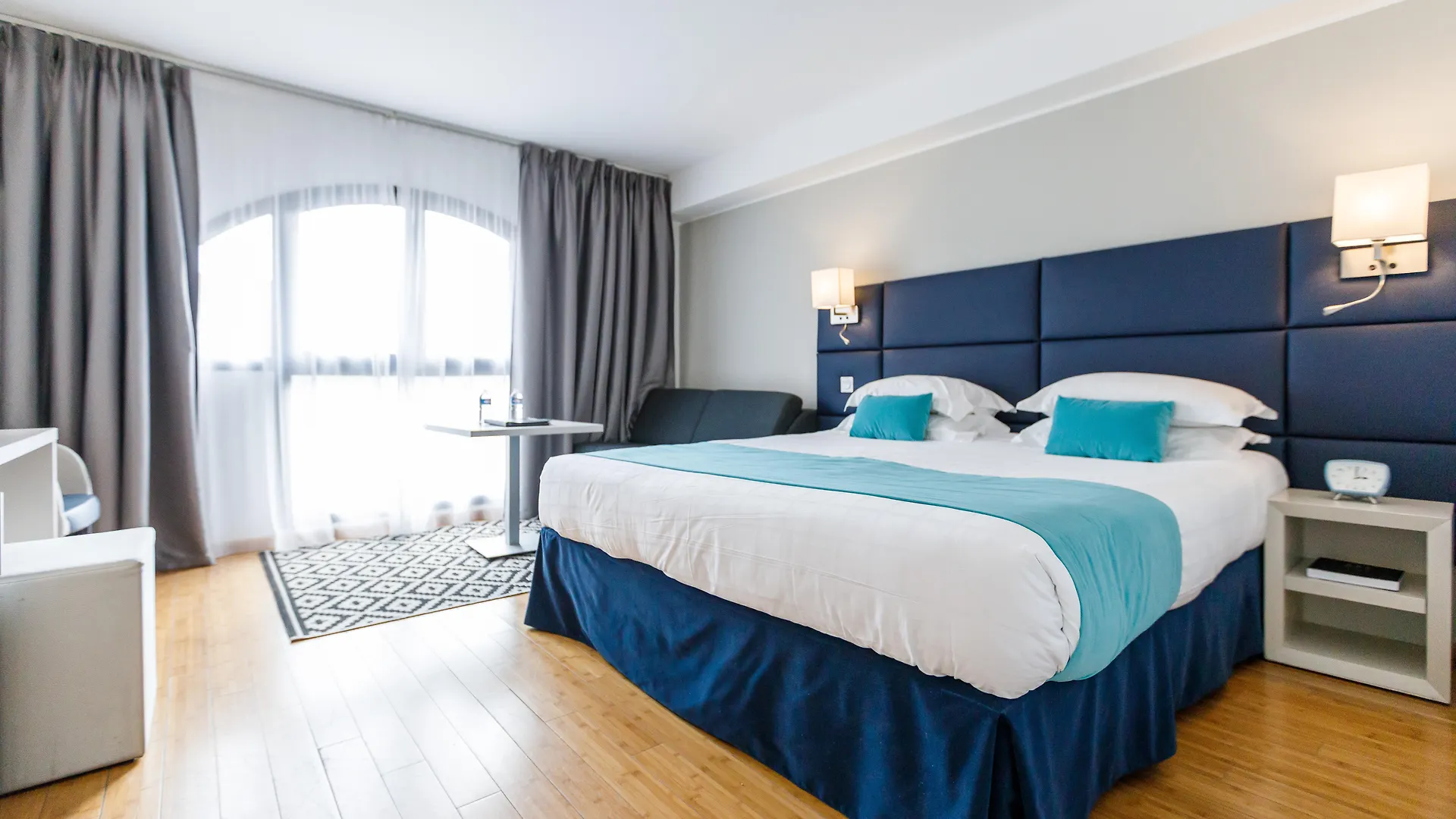 Hotel Nice Riviera 4*,