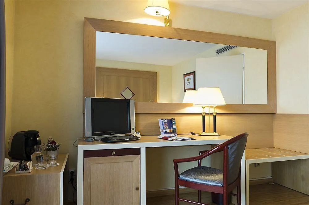 Hotel Nice Riviera 4*,  Франция